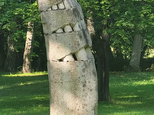 Žulové sympozium v parku Bažantnice v Milevsku