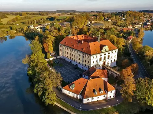 Námořnický víkend na zámku ve Lnářích