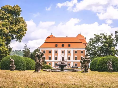 Hrady a zámky po celý rok, Kudy z nudy, památky