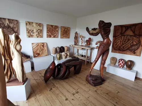Komentovaná prohlídka Galerie dřevěných soch 