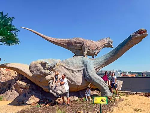 DinoPark Harfa Praha – zábava na střeše  Galerie Harfa v Praze