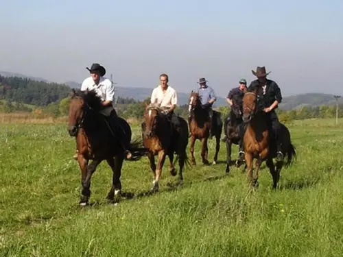 Koňská farma Třebušín – Zababeč