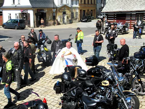 Zahájení moto sezony v Loužnici