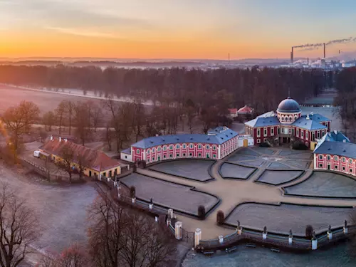 Zámek Veltrusy zahajuje o víkendu novou sezónu