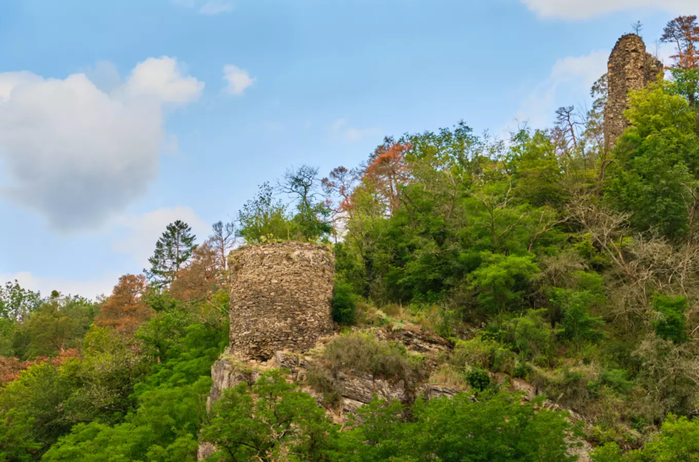 Zřícenina hradu Zbořený Kostelec