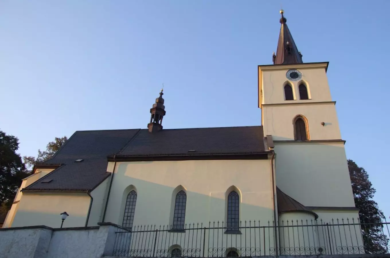 Kostel Nanebevzetí Panny Marie ve Skutči