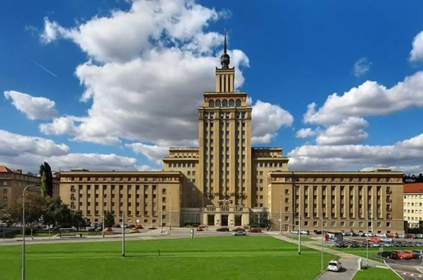 Paneláky v Česku: věžáky, sídliště, muzeum architektury a panelové ...