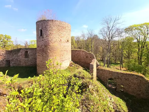 Vycházka ke hradu Valdek