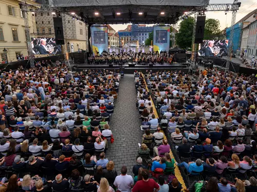 Koncert na Hradčanském náměstí