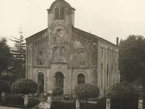 85 let od vypálení frýdecké synagogy