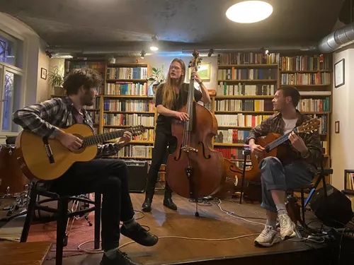 Vozovna Unplugged – Doublers