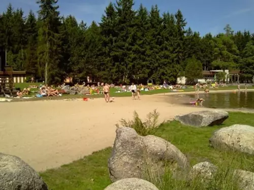 Přírodní koupaliště Lido u Mariánských Lázní