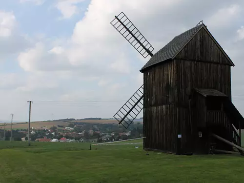 Větrný mlýn Velké Těšany