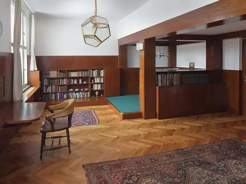 Apartmán pro Richarda Hirsche navržený Adolfem Loosem