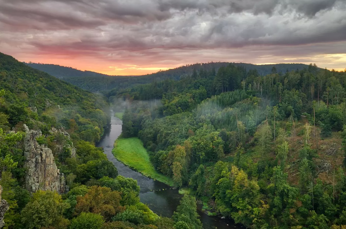 Léto bez davů turistů aneb výlety pro samotáře po celé České republice