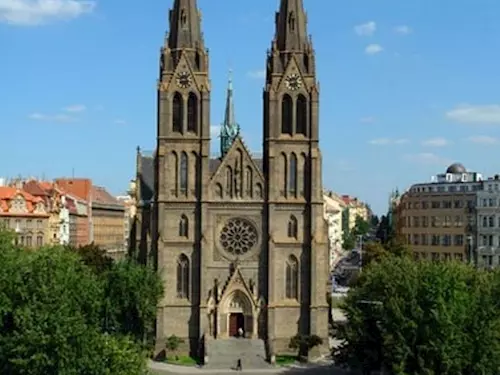 Kostel sv. Ludmily, Praha 2, Kudy z nudy