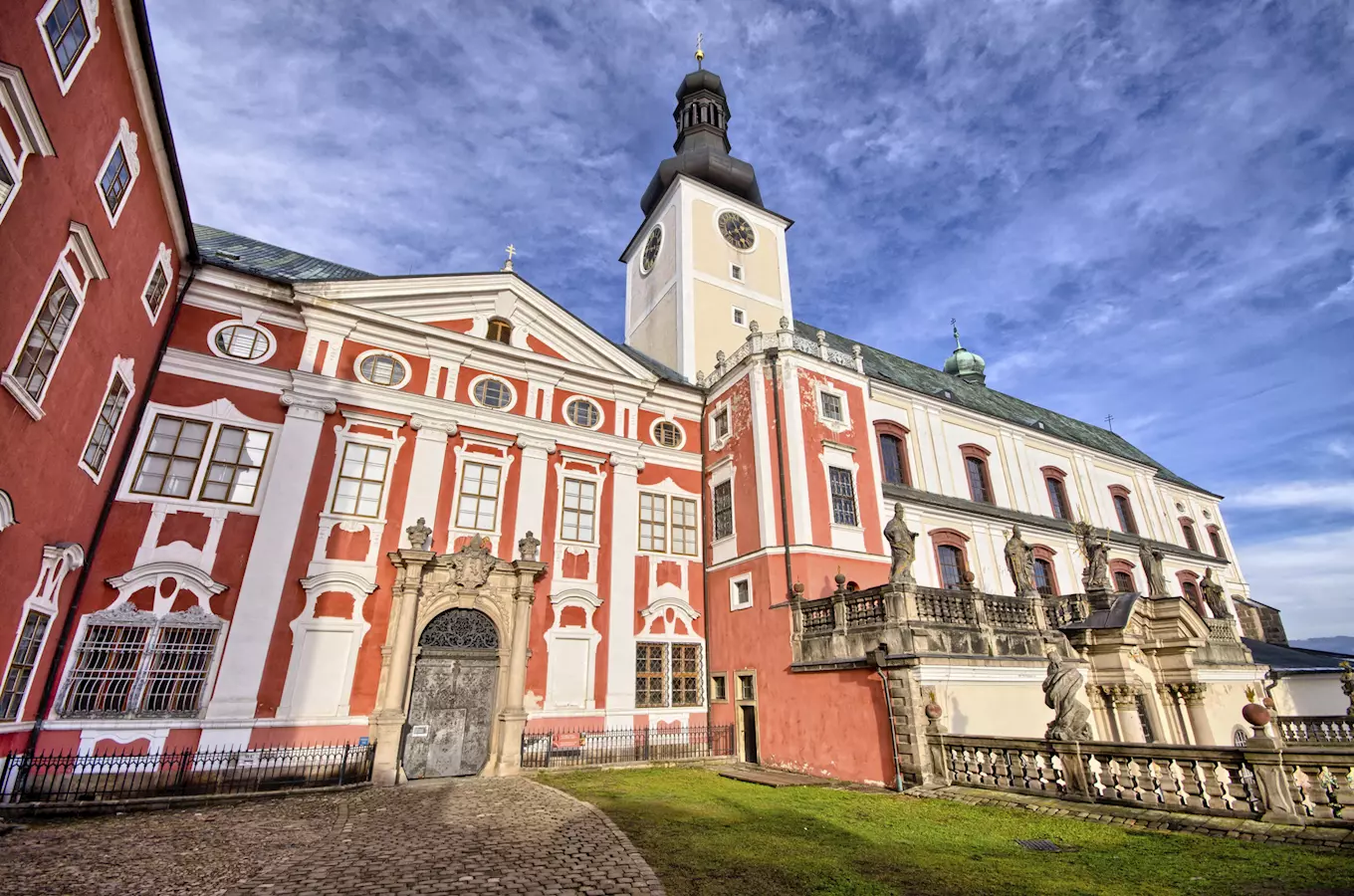 Navštivte klášter benediktínů v Broumově, už 1. dubna zahajuje sezónu