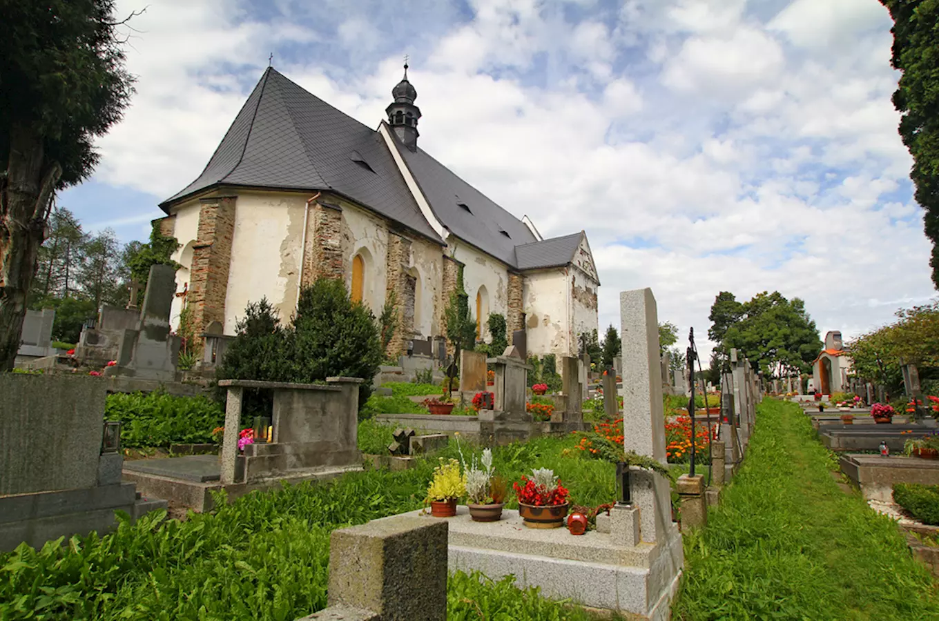 Hřbitovní kostel svaté Máří Magdaleny Velhartice