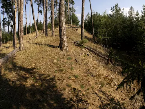 Hradiště Vystrkov u přehrady Orlík