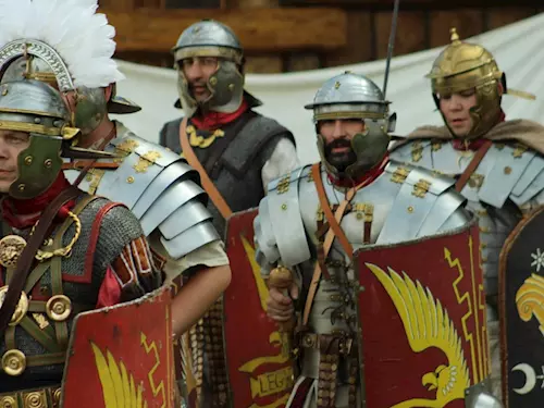 Na návštěvě keltské vesnice ve skanzenu Jivjany zažijete keltsko – římskou bitvu