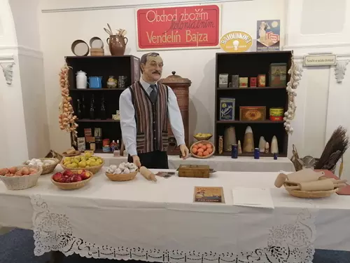 Koloniál Petra Bajzy v Čáslavi