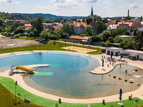 Přírodní koupací biotop Malvíny v Třešti