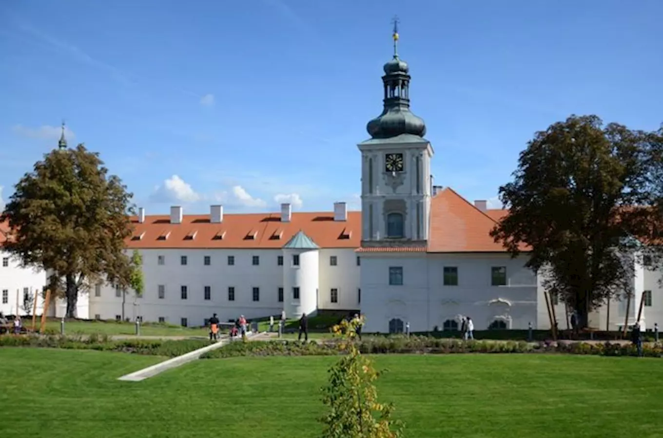 Jakub Rusek – výstava Hlava nehlava – Kudy z nudy