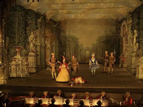 Francouzská pohádková opera v Barokním divadle zámku Český Krumlov