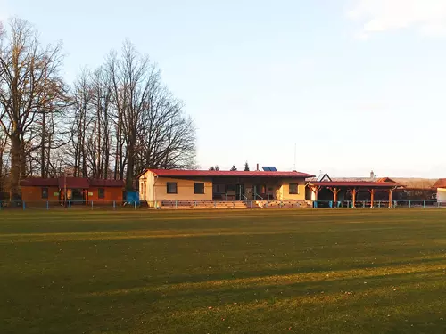 Fotbalové hřiště Velichovky