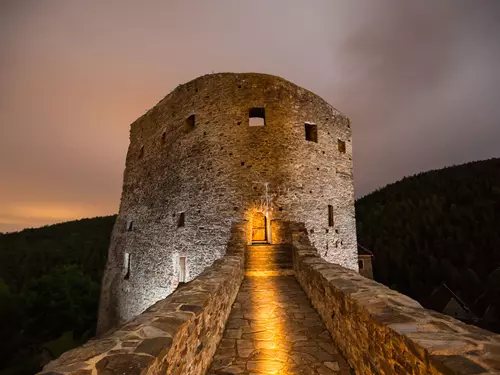 Hradozámecká noc na hradě Velhartice