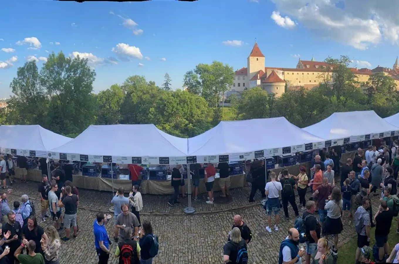 Festival minipivovarů na Pražském hradě 