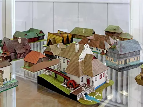 Muzeum papírových modelů v Polici nad Metují slaví 5. narozeniny