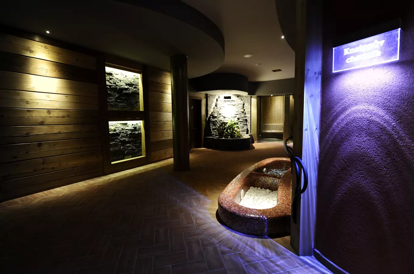 Cedrus Spa – saunový svět nedaleko Kunětické Hory