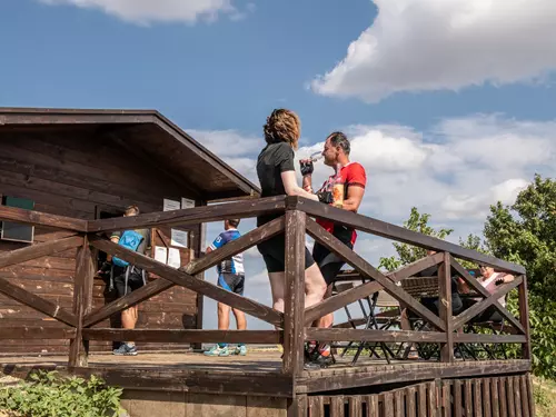 Ochutnávkový stánek na vinici Peklo v Šatově