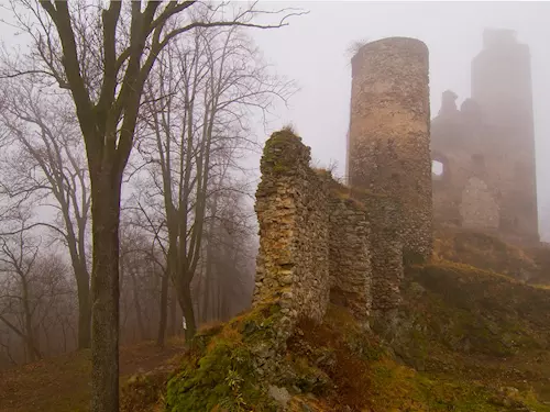 Romantická zrícenina zaujala režiséra Zdenka Trošku