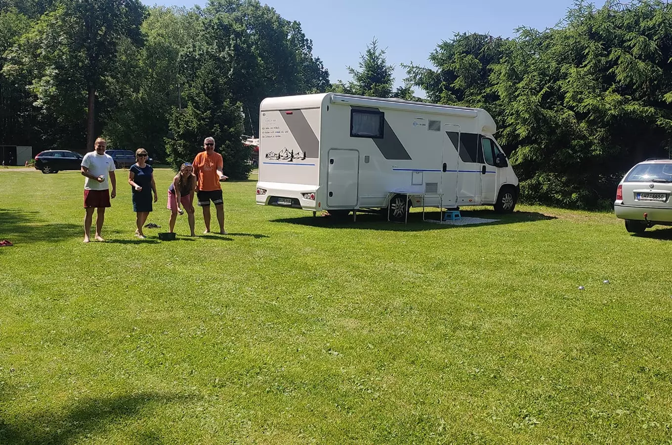 Autocamp Slunečná – Černý Důl