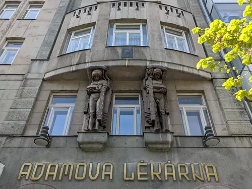 Adamova lékárna