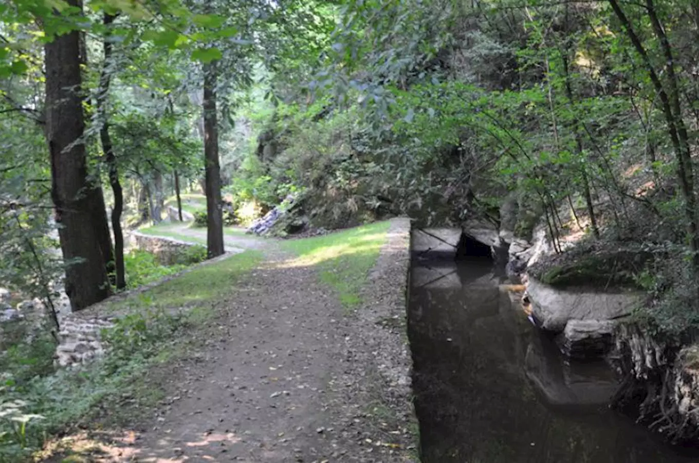 Vodní tunel na řece Doubravě