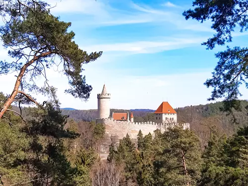 Výlet na romantický hrad Kokořín a k soutoku dvou nejvýznamějších českých řek