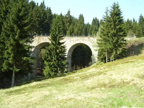 Kamenný viadukt v Perninku
