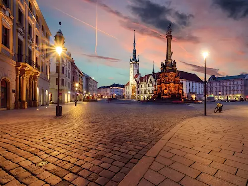 Sloup Nejsvětější Trojice v Olomouci – největší seskupení barokních soch v jedné skulptuře ve střední Evropě