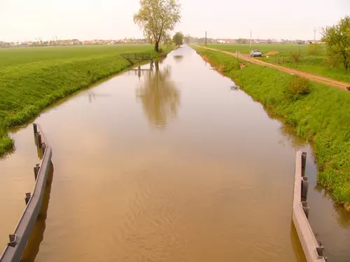 Plavební komora Huštěnovice