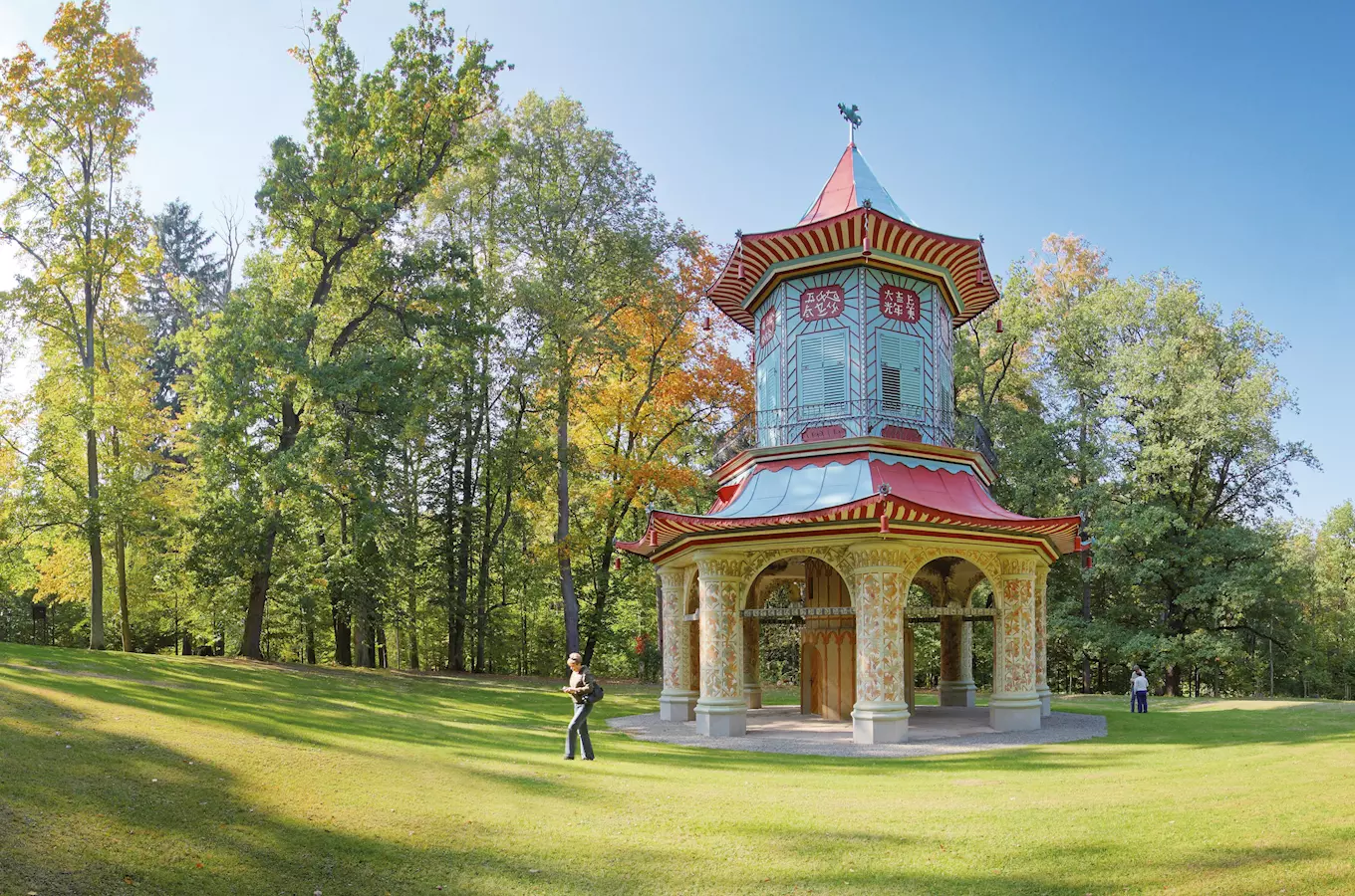 Zámecký park Vlašim – čínský pavilon a další romantické stavby