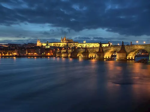 Karlův most Praha, Kudy z nudy