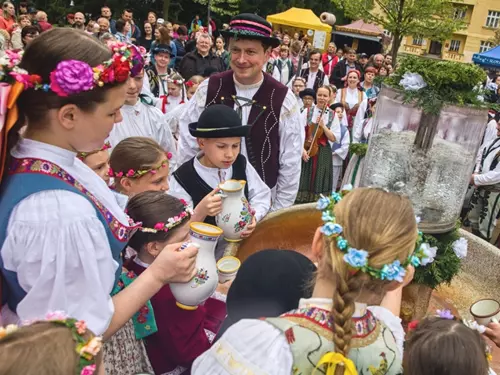 V Luhačovicích zahájí lázeňskou sezónu Otevíráním pramenů