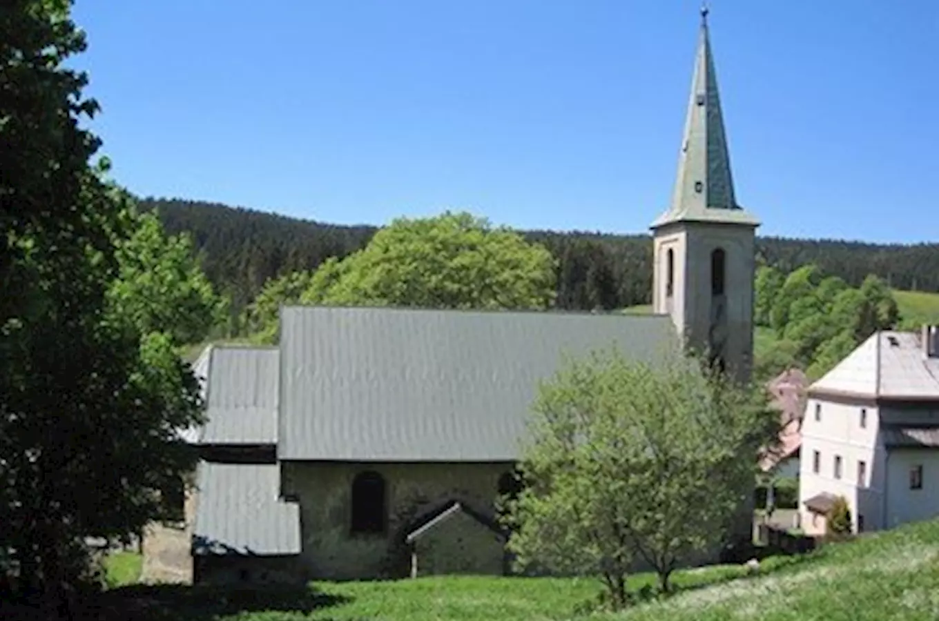 Kostel Nejsvětější Trojice v Perninku