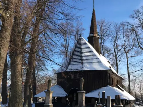Vánoční a Silvestrovské prohlídky hřbitovního kostelíku v Broumově