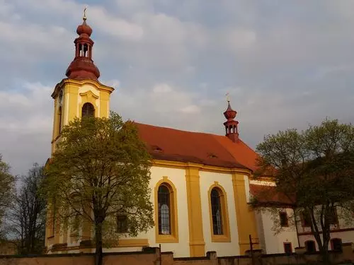 Kostel Panny Marie Sedmibolestné a klášter v Rabštejně nad Střelou