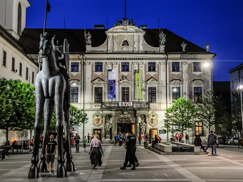 BMN před Místodržitelským palácem