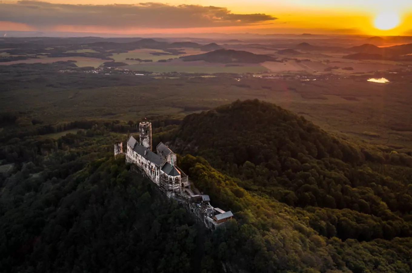 Hrad Bezděz – královskou cestou na výlet